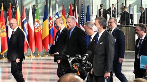 C­u­m­h­u­r­b­a­ş­k­a­n­ı­ ­E­r­d­o­ğ­a­n­ ­N­A­T­O­ ­Z­i­r­v­e­s­i­­n­d­e­